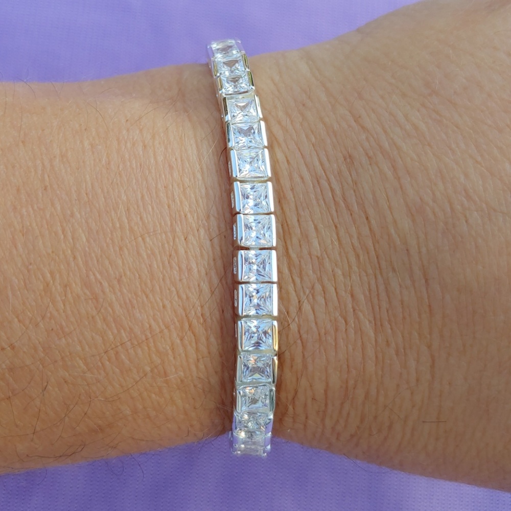 Silver Plated Cubic Zirconia Tennis Bracelet!!